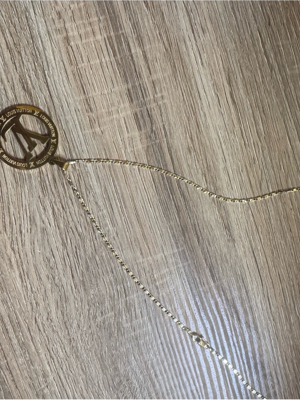Louis Vuitton Gold Circular LV Logo Pendant Necklace - Picture 4 of 5